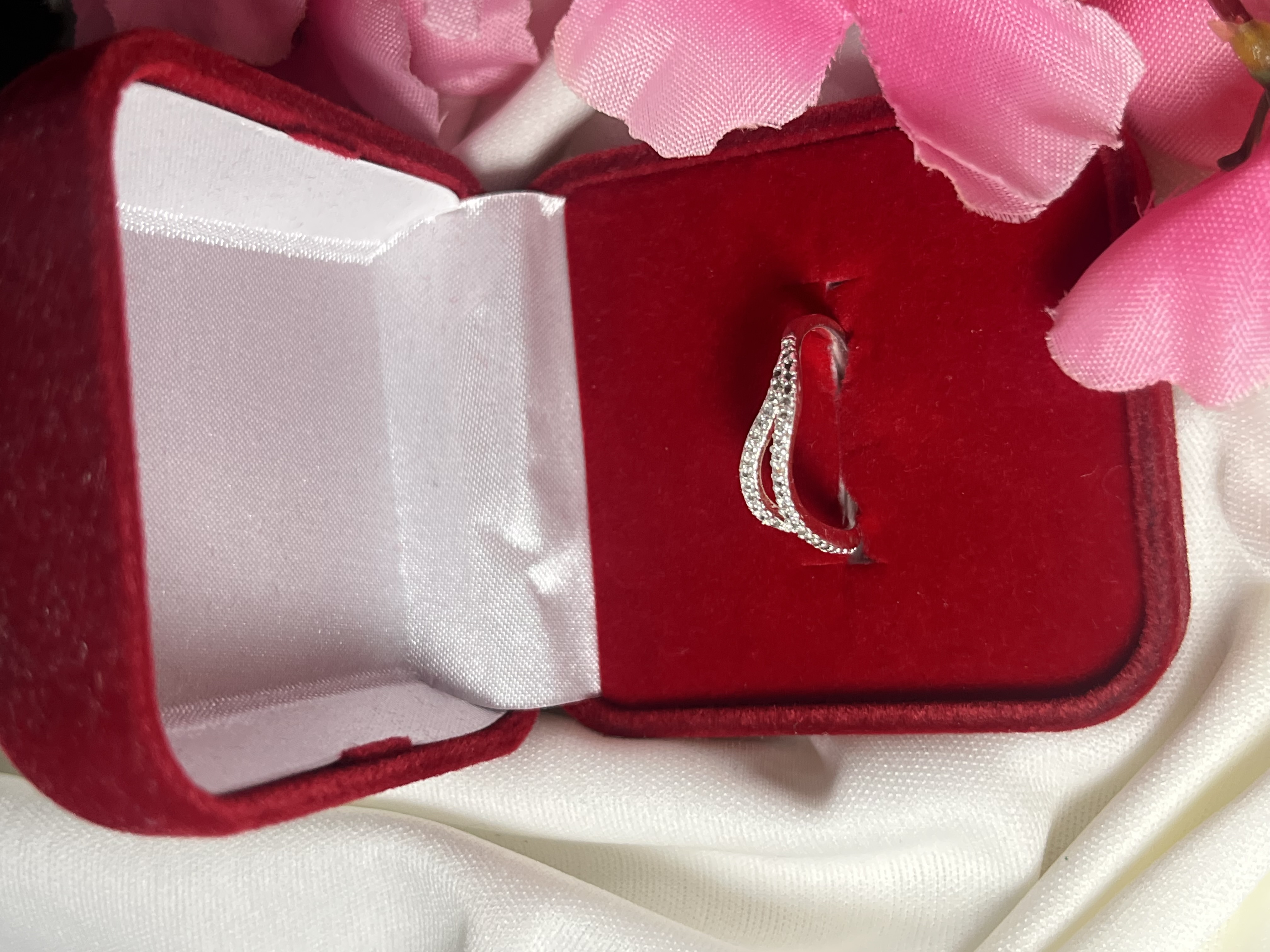 Anel Ondulado Cravejado- Cora