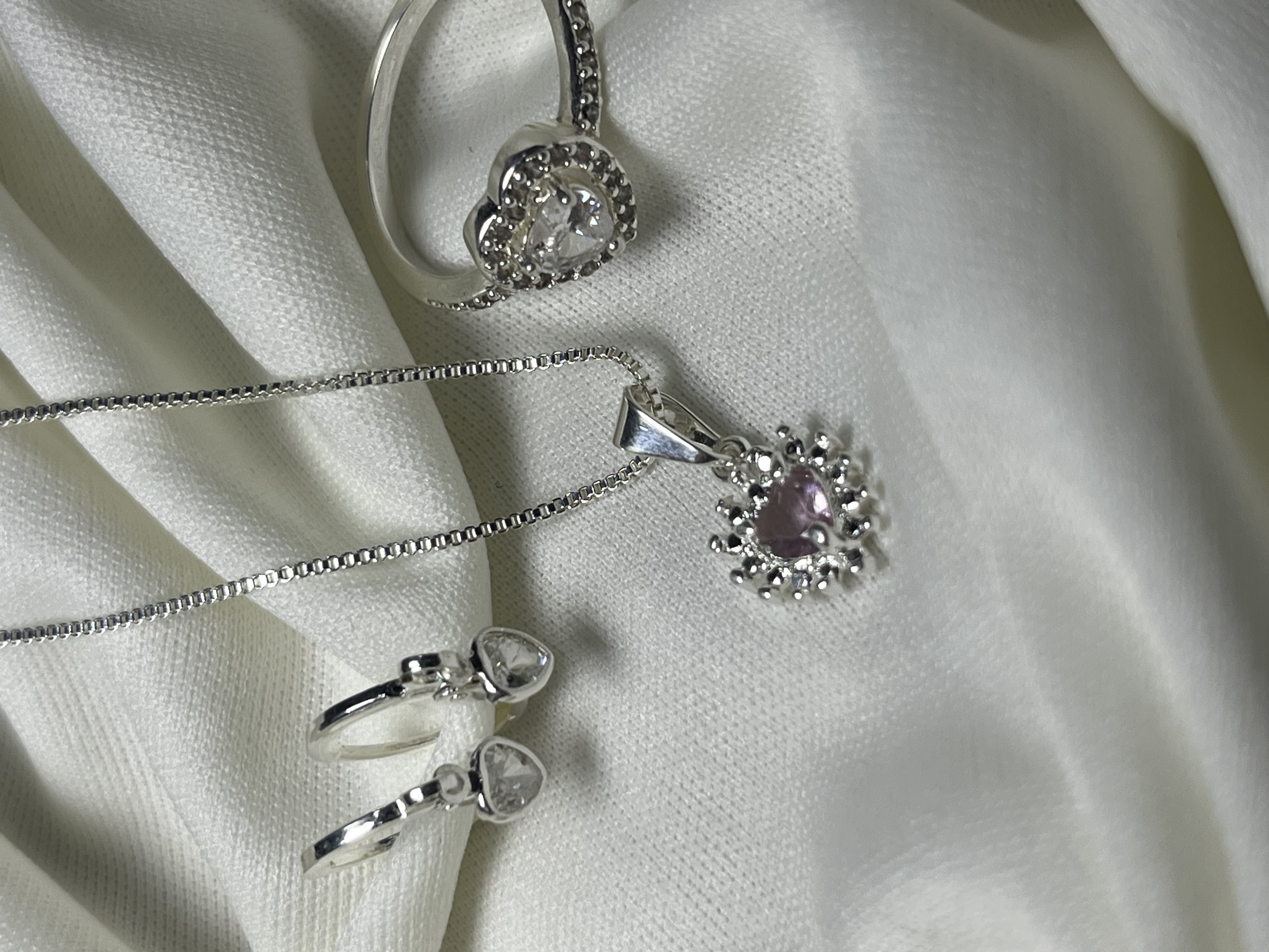 Colar Coração Cravejado- Cora